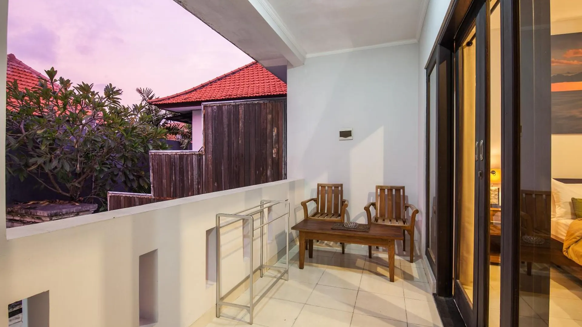 Villa 4-Br Private Pool Legian Villa, 5-Min Walk To Beach And Shops Seminyak